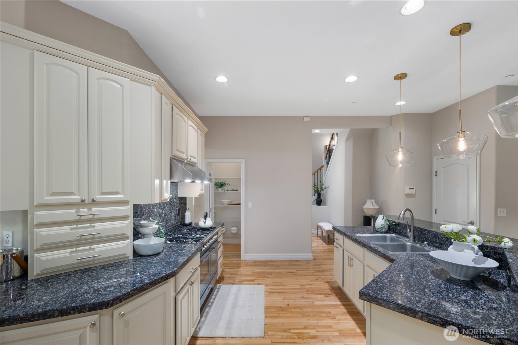 4227 Northeast 27th Place Renton, WA 98059 - Photo 10 of 40