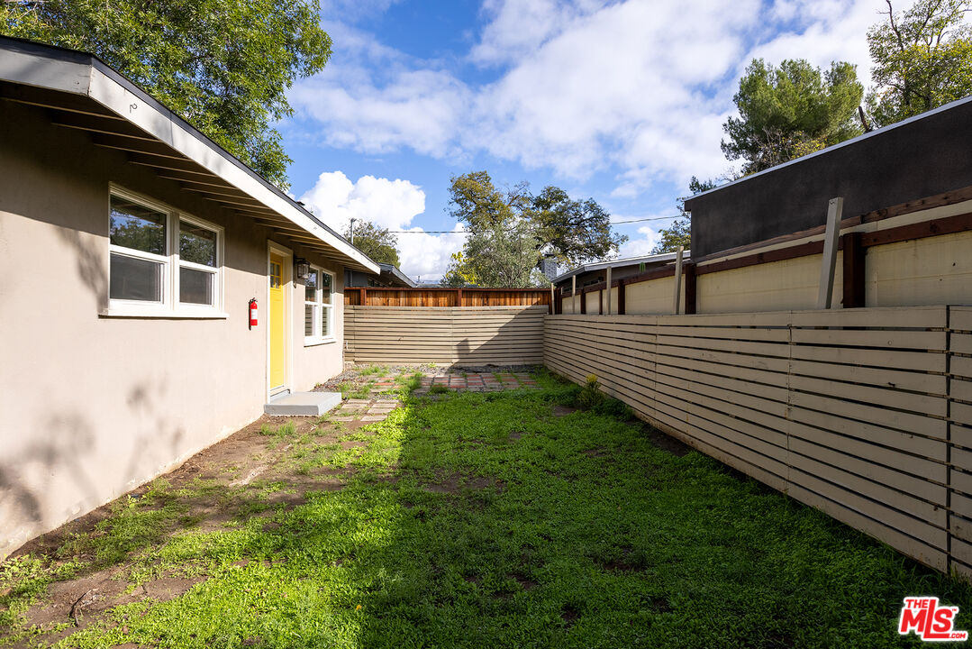 312 Chestnut Avenue Los Angeles, CA 90042 - Photo 18 of 20