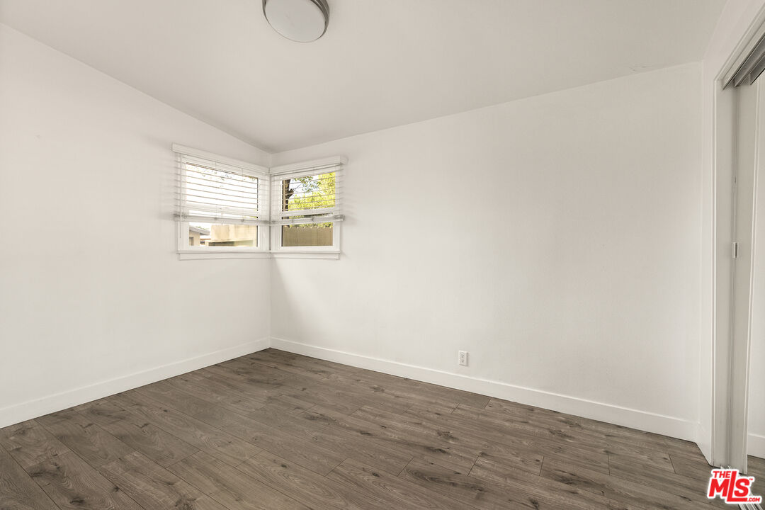 312 Chestnut Avenue Los Angeles, CA 90042 - Photo 6 of 20