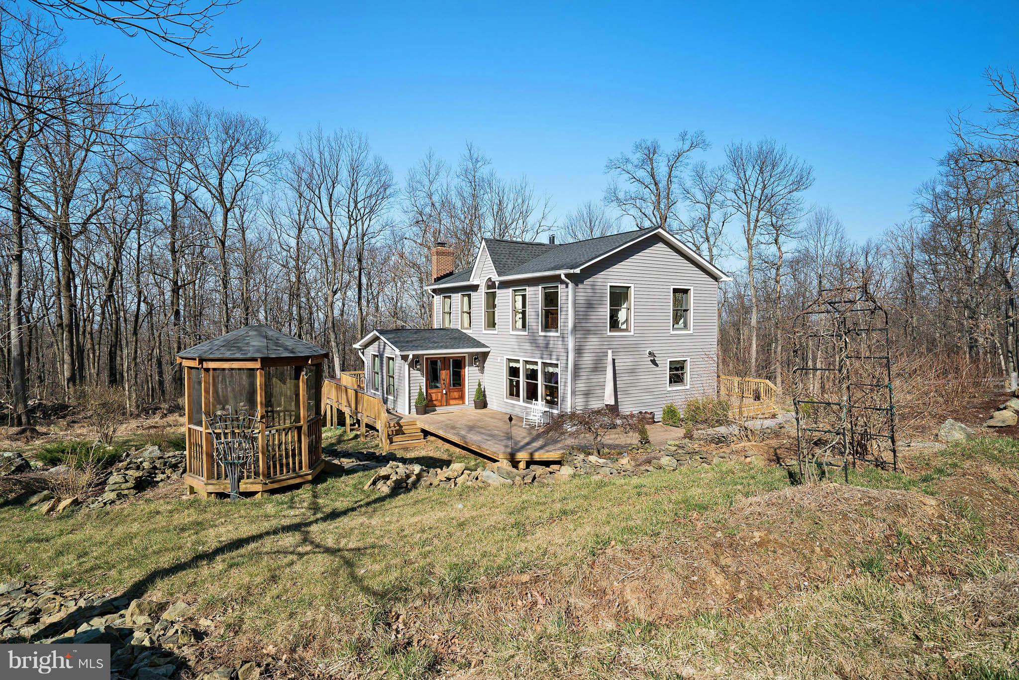 20285 Blue Ridge Mountain Road Paris, VA 20130 - Photo 2 of 30 A destination worth driving to!