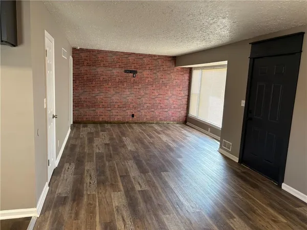 $189,000 | 10201 Belmont Avenue, Kansas City, MO 64134