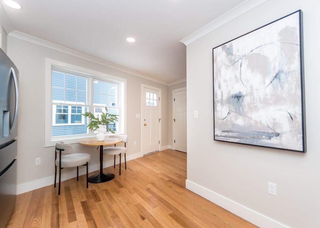 89 Hardy Pond Road Waltham, MA 02451 - Photo 12 of 39 a workspace with furniture and window