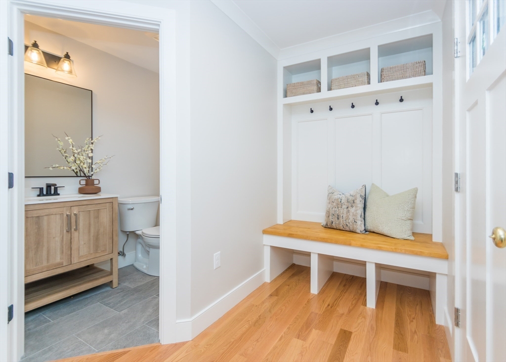 89 Hardy Pond Road Waltham, MA 02451 - Photo 15 of 39