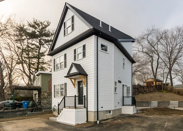 $1,149,900 | 89 Hardy Pond Road, Waltham, MA 02451