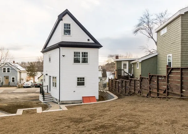 $1,149,900 | 89 Hardy Pond Road, Waltham, MA 02451