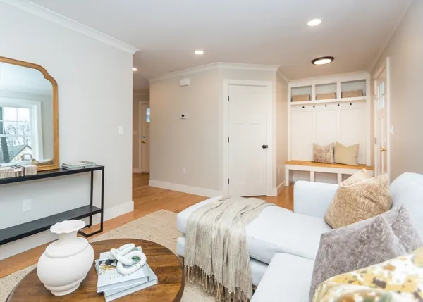 $1,149,900 | 89 Hardy Pond Road, Waltham, MA 02451