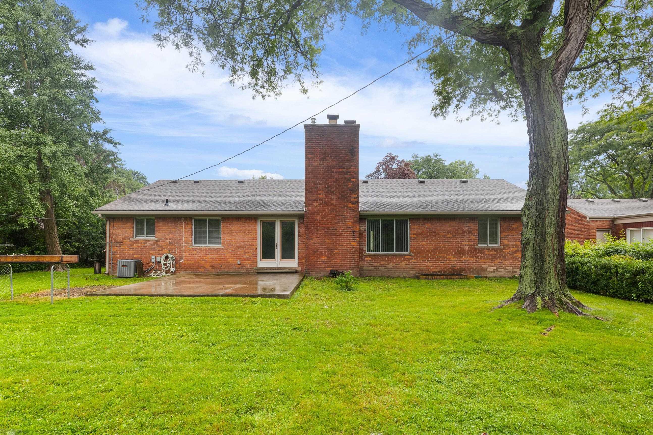 426 Barclay Road Grosse Pointe, MI 48236 - Photo 36 of 38 50119794-36.JPG