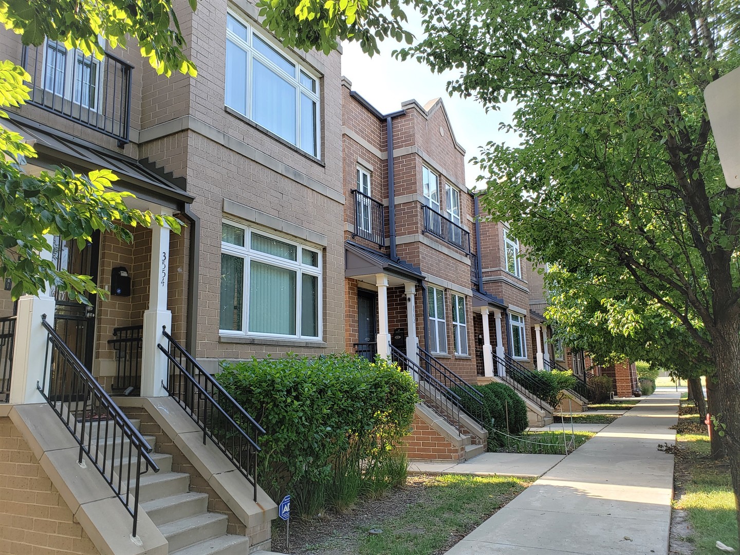 3554 South Dearborn Street Chicago, IL 60609 - Photo 1 of 22 a view of a building with a garden
