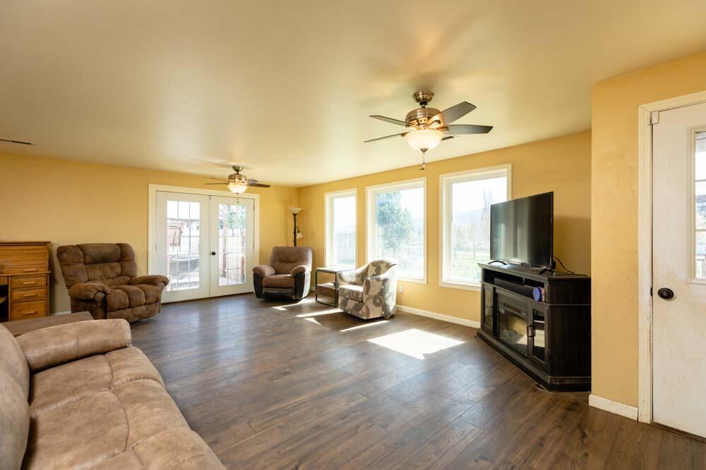 9710 Ben Kerns Road Klamath Falls, OR 97601 - Photo 18 of 50 18