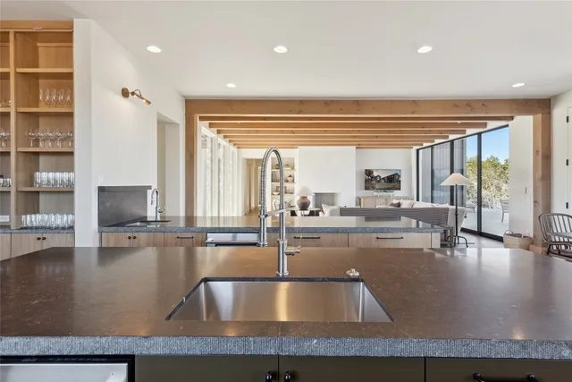 $3,373,944 | 101 Esperanto Way, Spicewood, TX 78669