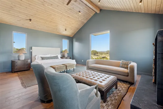 $3,373,944 | 101 Esperanto Way, Spicewood, TX 78669