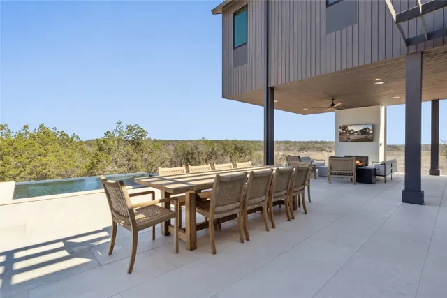 $3,373,944 | 101 Esperanto Way, Spicewood, TX 78669