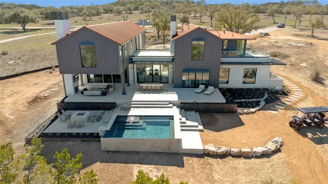 $3,373,944 | 101 Esperanto Way, Spicewood, TX 78669