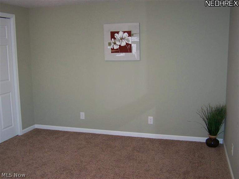 3800 Center Road Ashtabula, OH 44004 - Photo 17 of 25 Master Bedroom that is large enough to fit a king sized bed!