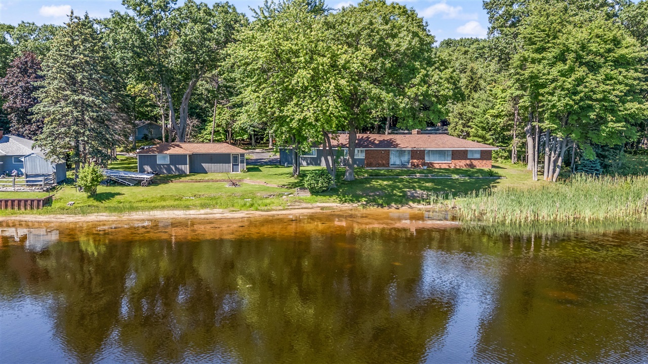 339 McNitt Road Manistee, MI 49660 - Photo 1 of 51 Gallery Image 1