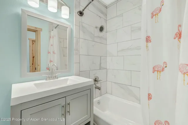 $870,000 | 38290 Hillcrest Court, Hayden, CO 81639