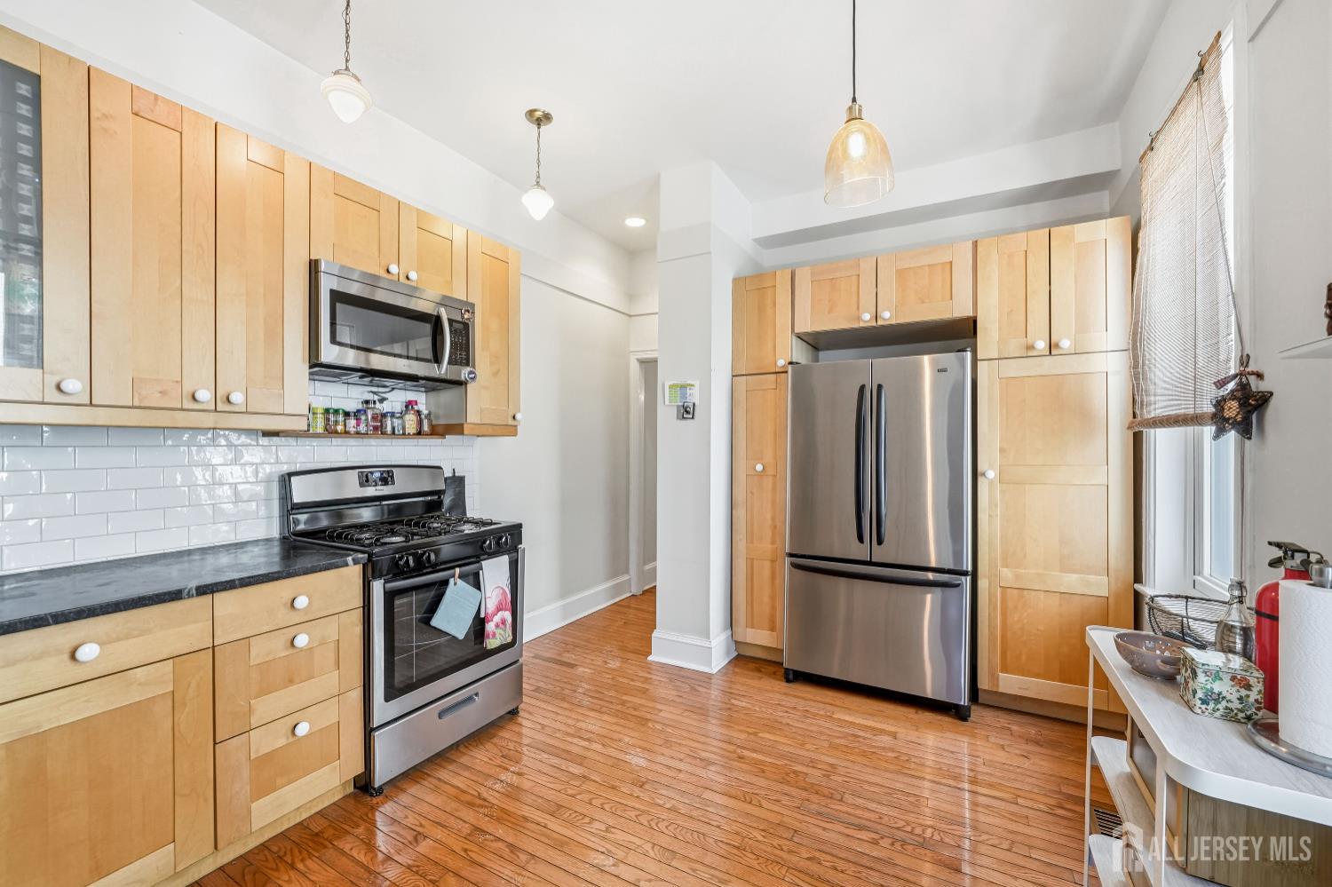 346 East Union Street Burlington, NJ 08016 - Photo 19 of 48