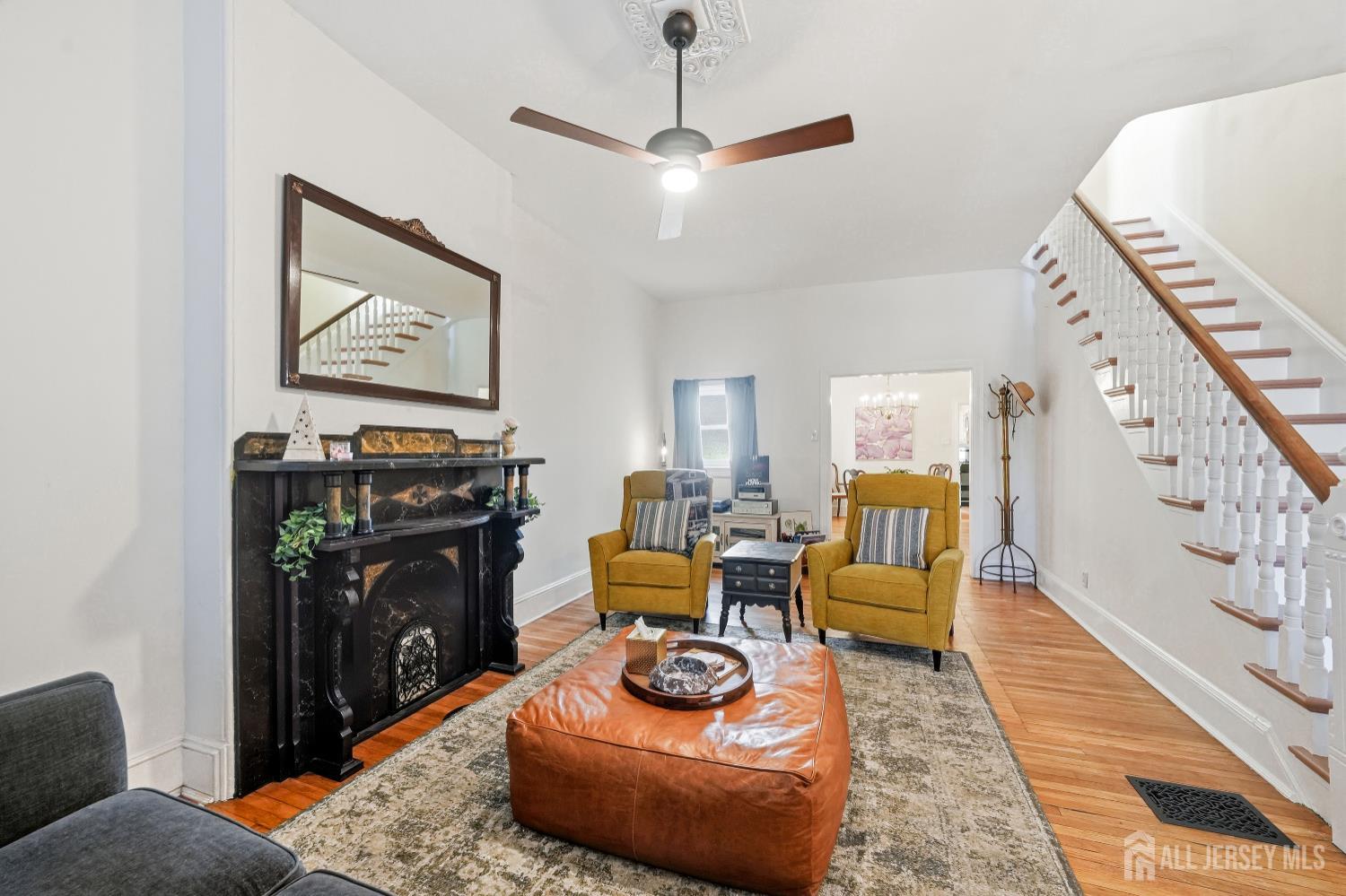 346 East Union Street Burlington, NJ 08016 - Photo 8 of 48