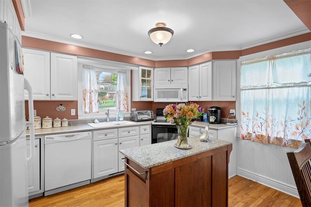 220 Ridgeview Drive Venetia, PA 15367 - Photo 6 of 15 Gallery Image 6