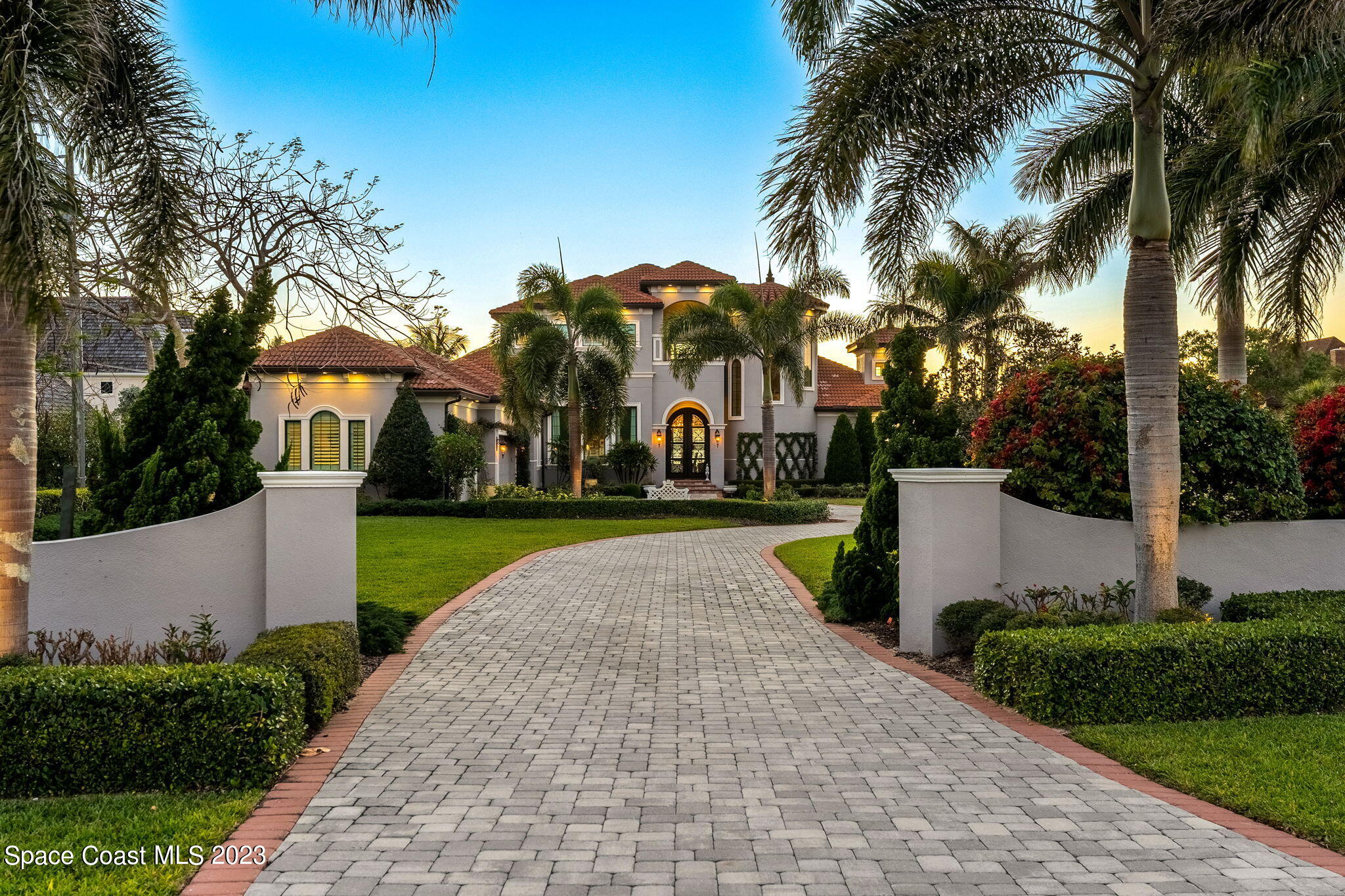 3000 North Riverside Drive, Indialantic, FL 32903 Compass