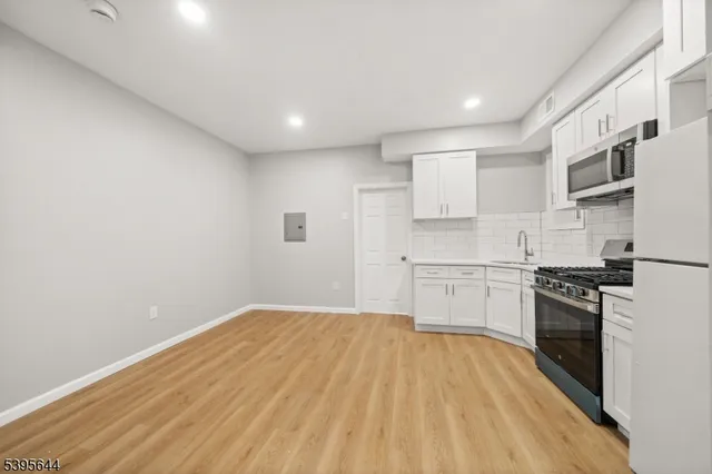 $2,000 | 57 Henry Street, Unit A1, Passaic, NJ 07055