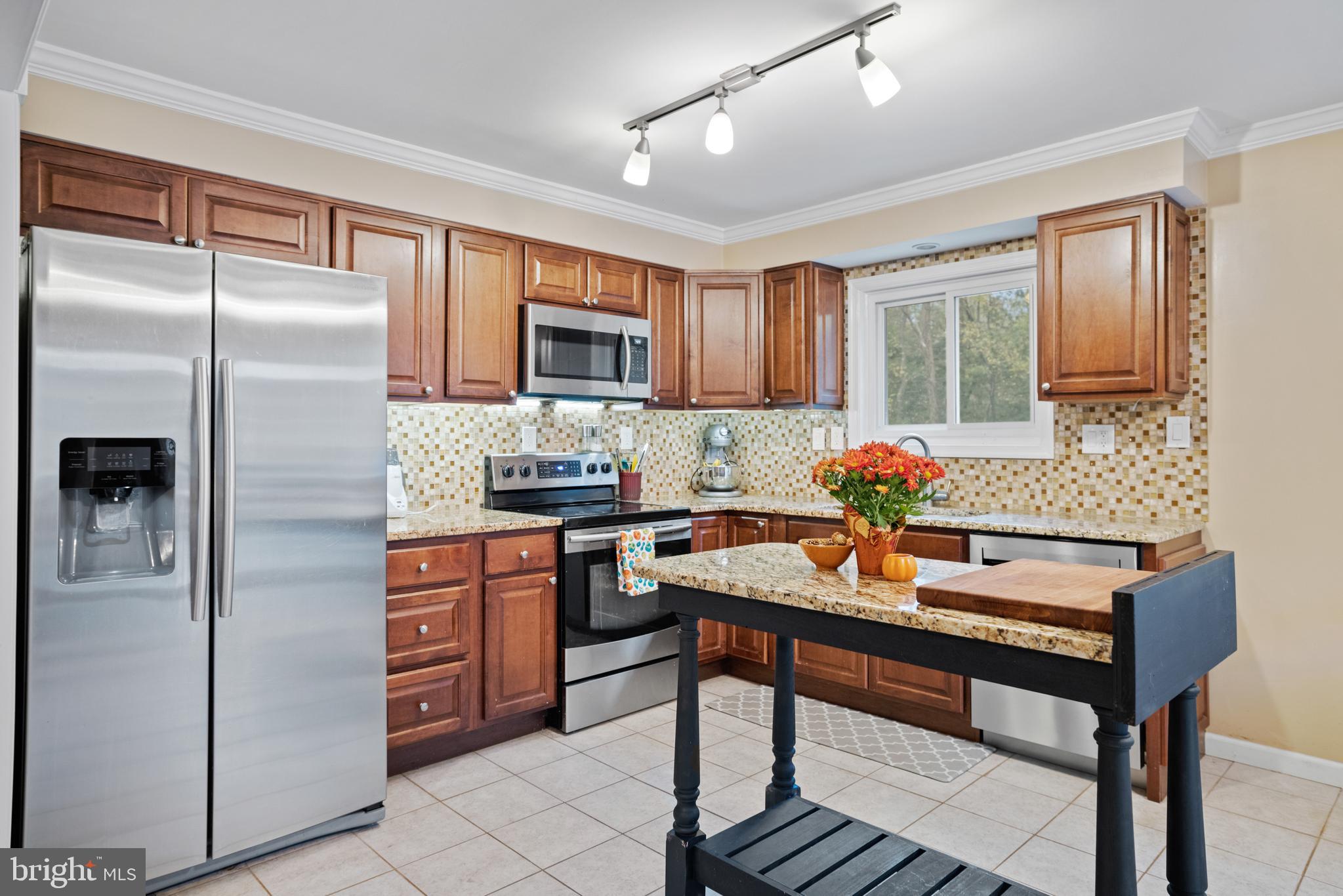 6420 Yates Ford Road Manassas, VA 20111 - Photo 14 of 57 Gallery Image 14