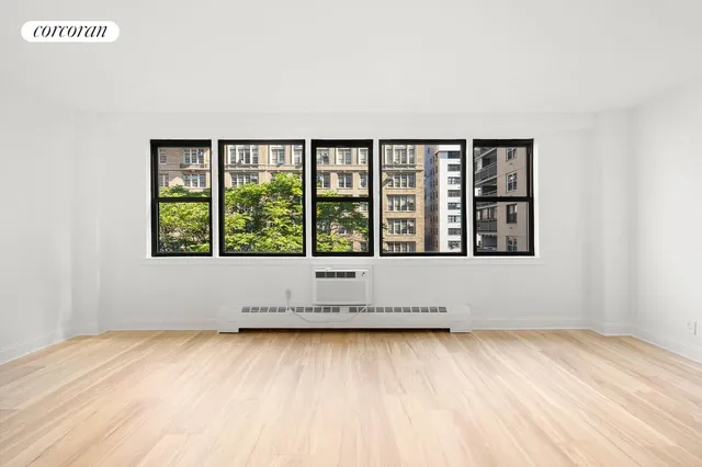 $599,000 | 145 East 15th Street, Unit 9H | Gramercy