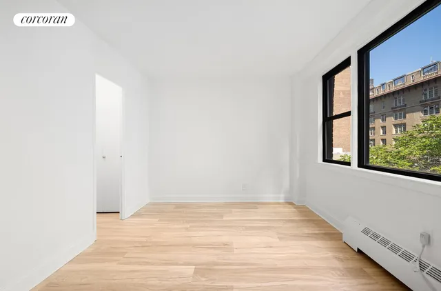 $599,000 | 145 East 15th Street, Unit 9H | Gramercy