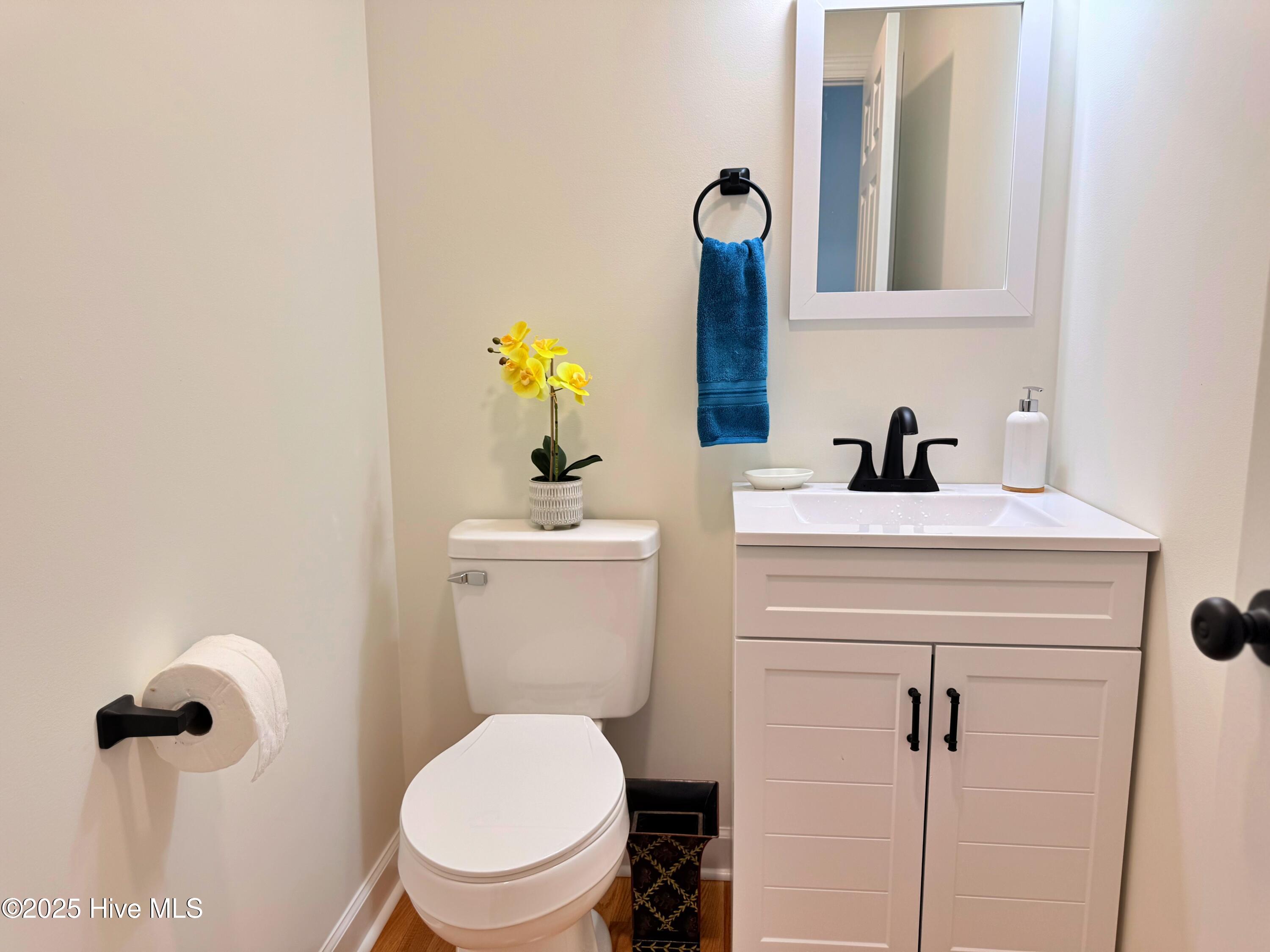 273 West Rock Creek Road New Bern, NC 28562 - Photo 18 of 43 halfbath