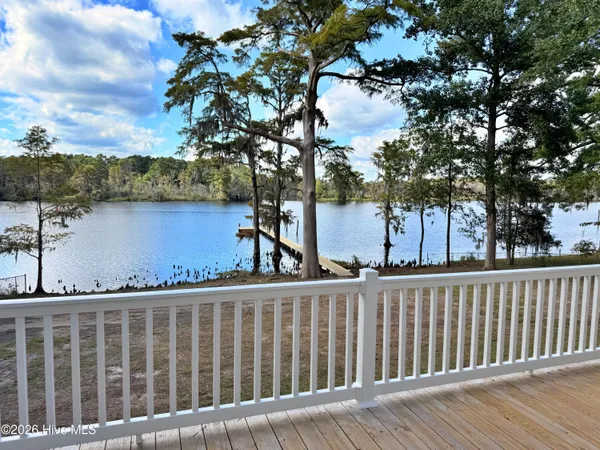 $838,000 | 273 West Rock Creek Road, New Bern, NC 28562
