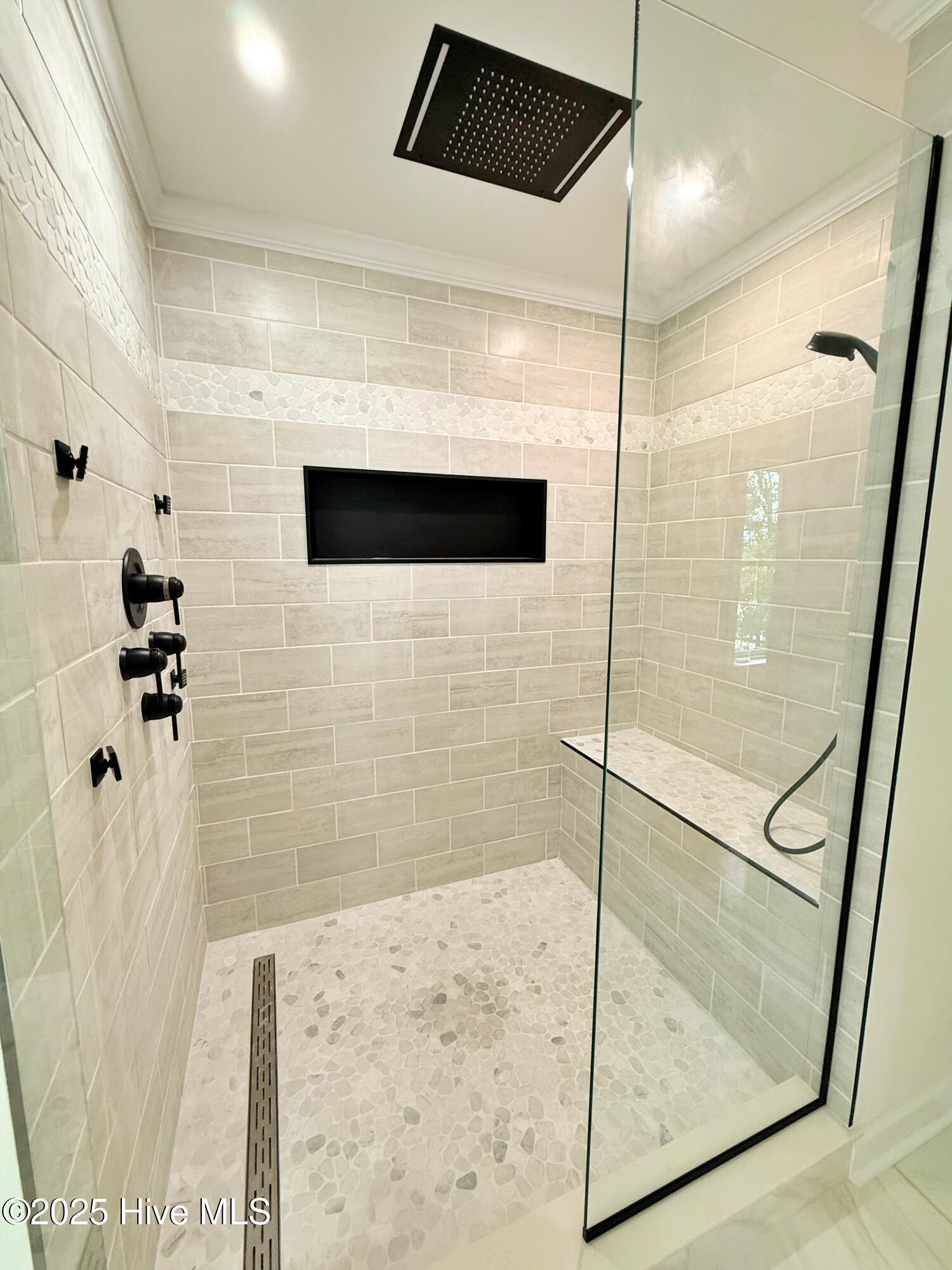 273 West Rock Creek Road New Bern, NC 28562 - Photo 26 of 43 GORGEOUS SHOWER
