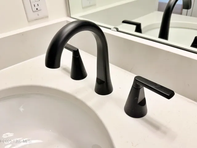 $875,000 | 273 West Rock Creek Road, New Bern, NC 28562