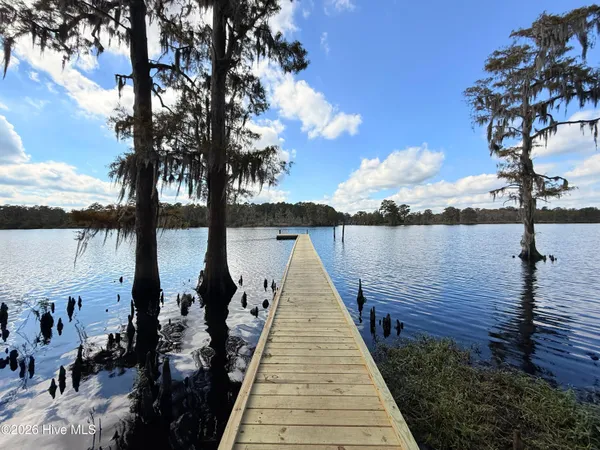 $838,000 | 273 West Rock Creek Road, New Bern, NC 28562