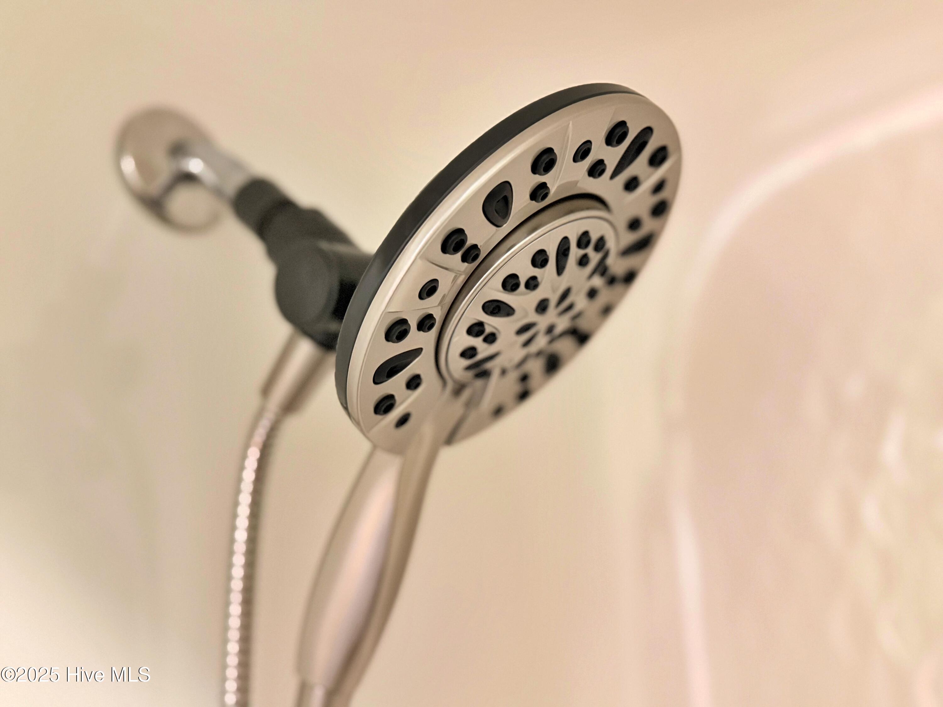273 West Rock Creek Road New Bern, NC 28562 - Photo 33 of 43 SHOWER HEAD
