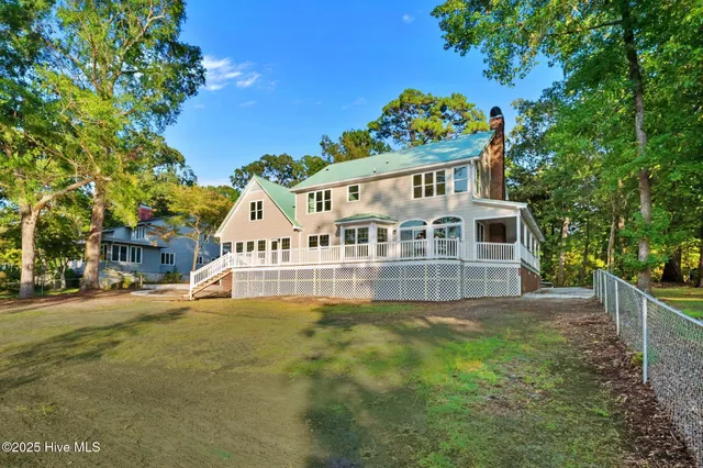 $875,000 | 273 West Rock Creek Road, New Bern, NC 28562