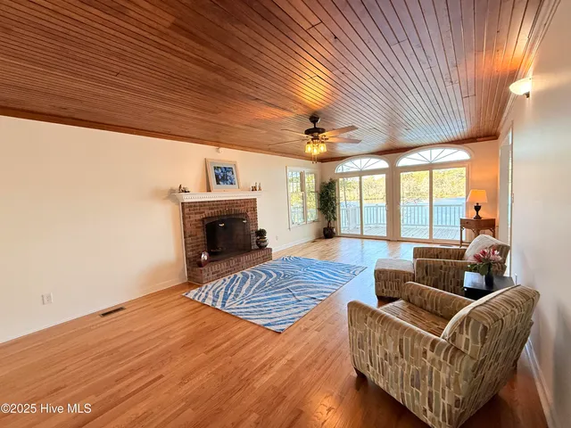 $875,000 | 273 West Rock Creek Road, New Bern, NC 28562