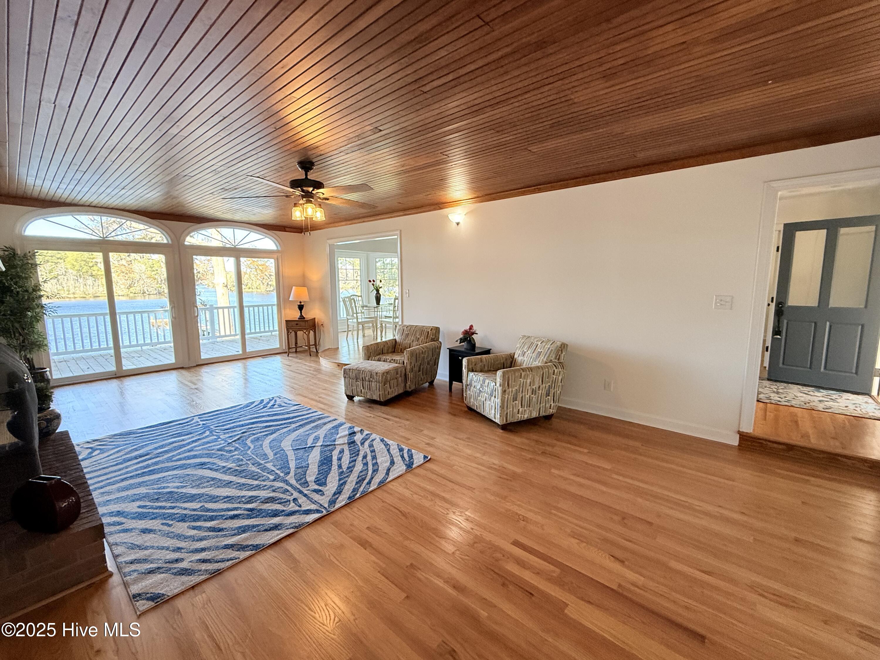 273 West Rock Creek Road New Bern, NC 28562 - Photo 6 of 43 IMG_6679