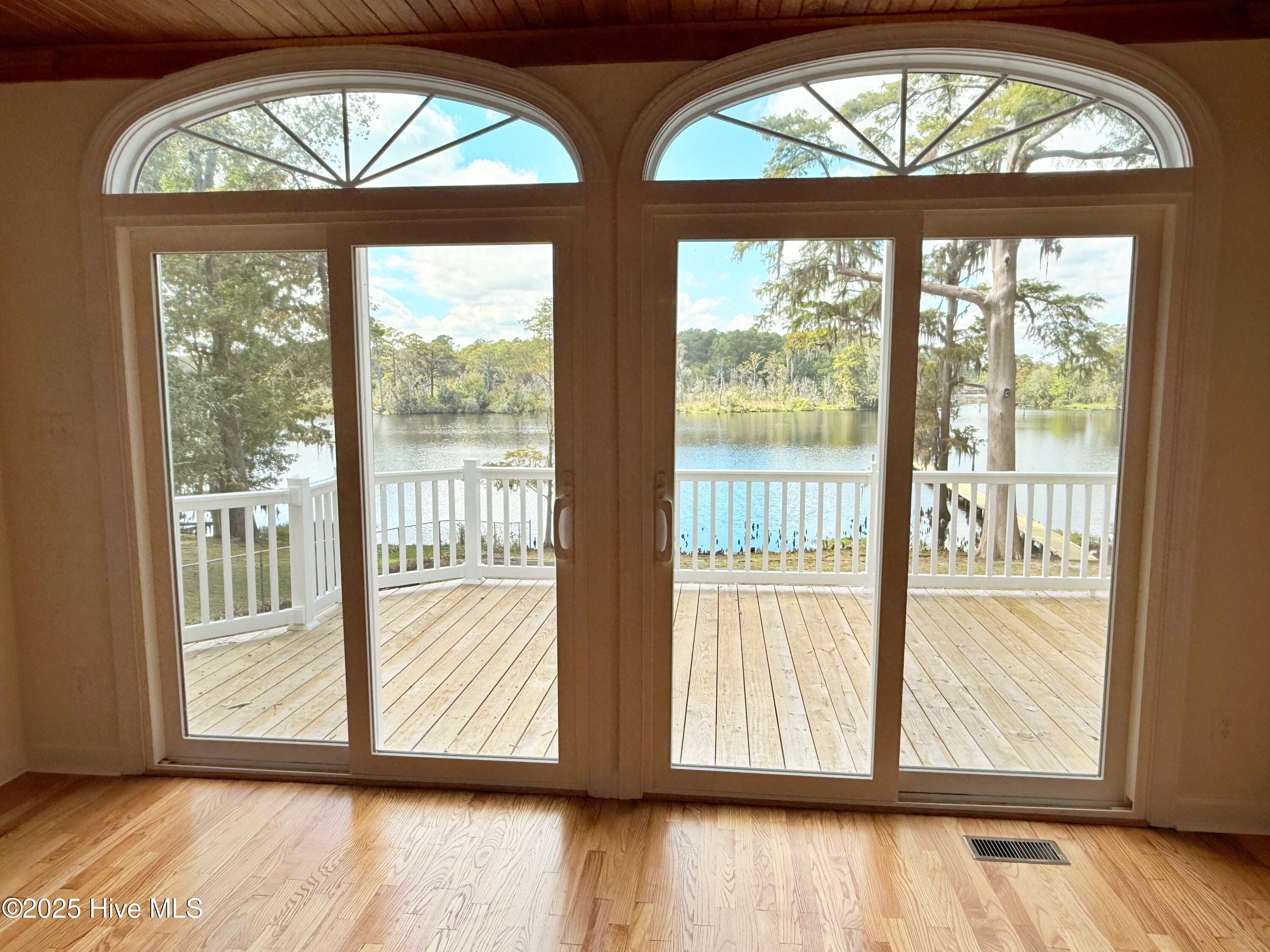 273 West Rock Creek Road New Bern, NC 28562 - Photo 9 of 43 GORGEOUS VIEWS