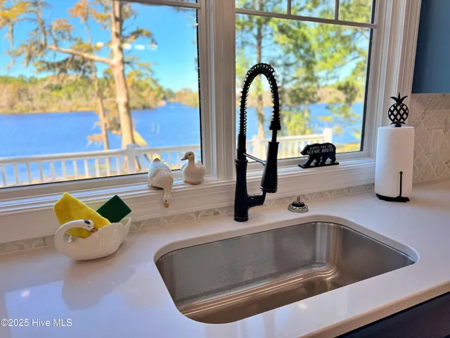 $875,000 | 273 West Rock Creek Road, New Bern, NC 28562