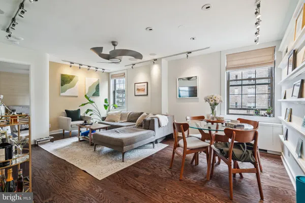 $4,450 | 219-29 South 18th Street, Unit 1412, Philadelphia, PA 19103