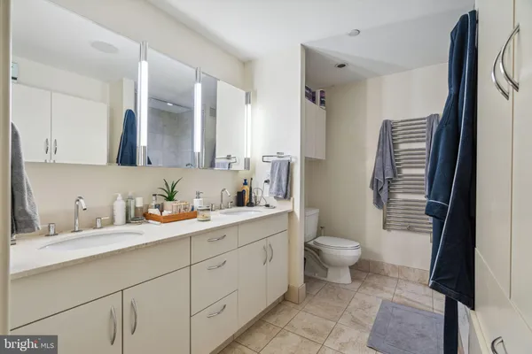 $4,450 | 219-29 South 18th Street, Unit 1412, Philadelphia, PA 19103