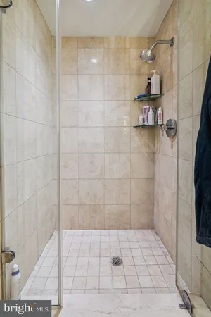 $4,450 | 219-29 South 18th Street, Unit 1412, Philadelphia, PA 19103