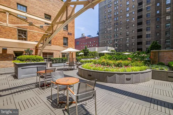 $4,450 | 219-29 South 18th Street, Unit 1412, Philadelphia, PA 19103