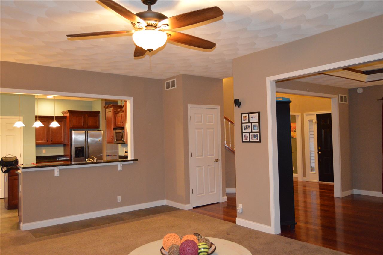 7178 West Ridge Lane Cherry Valley, IL 61016 - Photo 4 of 19 Gallery Image 4