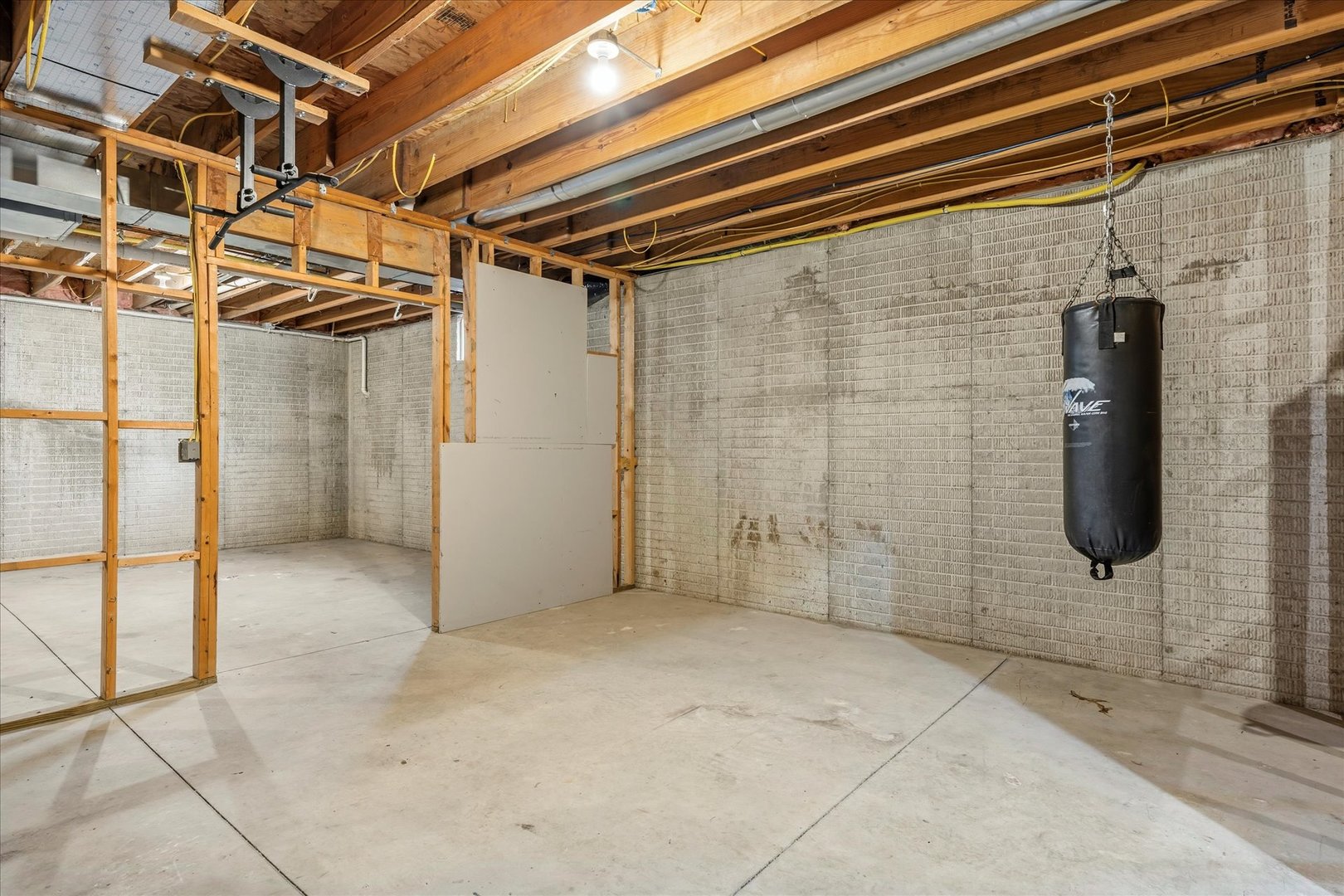 1376 East 2950 North Road Mansfield, IL 61854 - Photo 32 of 44 a view of empty room