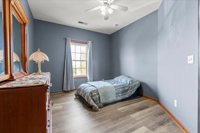 $410,000 | 1376 East 2950 North Road, Mansfield, IL 61854