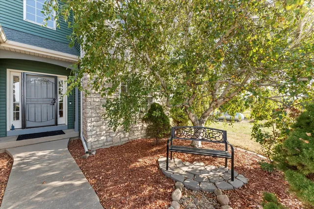 $410,000 | 1376 East 2950 North Road, Mansfield, IL 61854