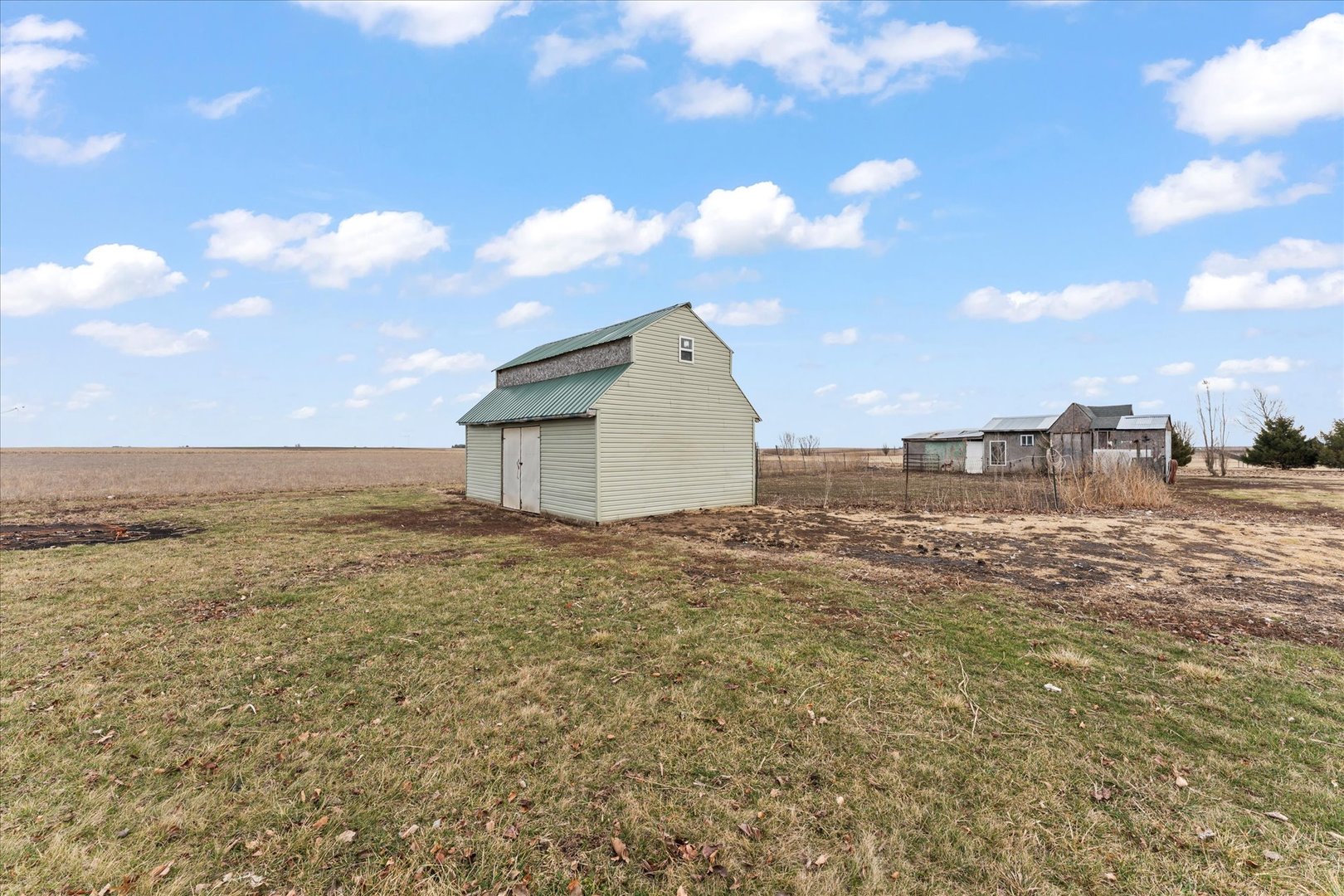 1376 East 2950 North Road Mansfield, IL 61854 - Photo 41 of 44 a view of a ocean
