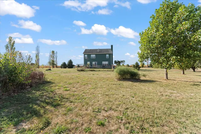 $410,000 | 1376 East 2950 North Road, Mansfield, IL 61854