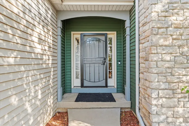 $410,000 | 1376 East 2950 North Road, Mansfield, IL 61854